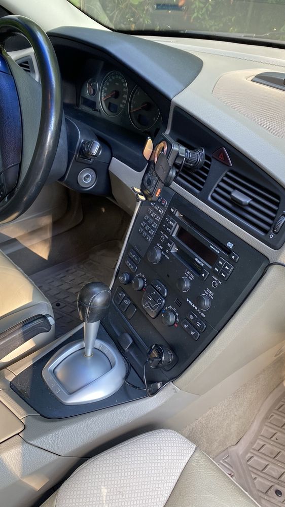 Volvo S60 2.4 PB   2003 rok