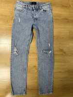 Spodnie jeans reserved 30 z dziurami