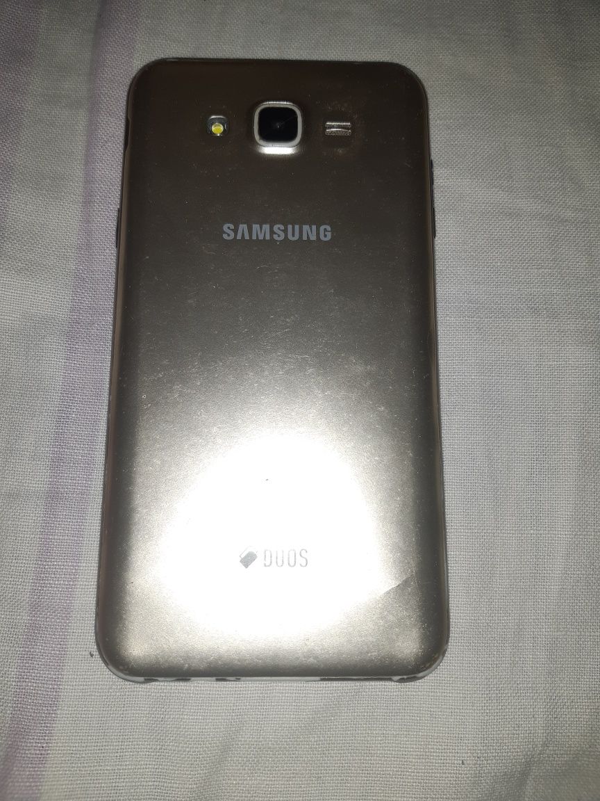 Продам samsung j7 2016