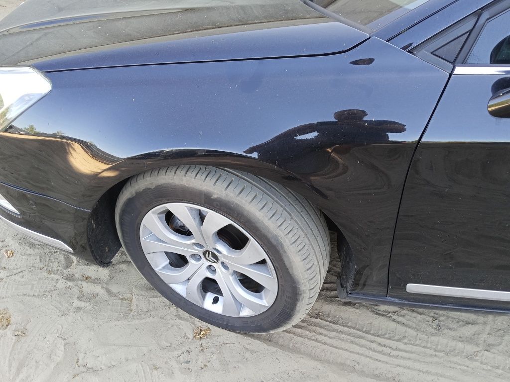Błotnik lewy przód citroen C5 x7 III ktvd