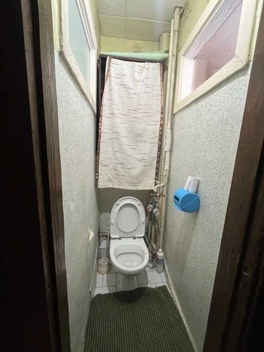 Сдам 2 кімнатну Печерськ р-н. Зверинецкая 63А. 7/9пов будинок