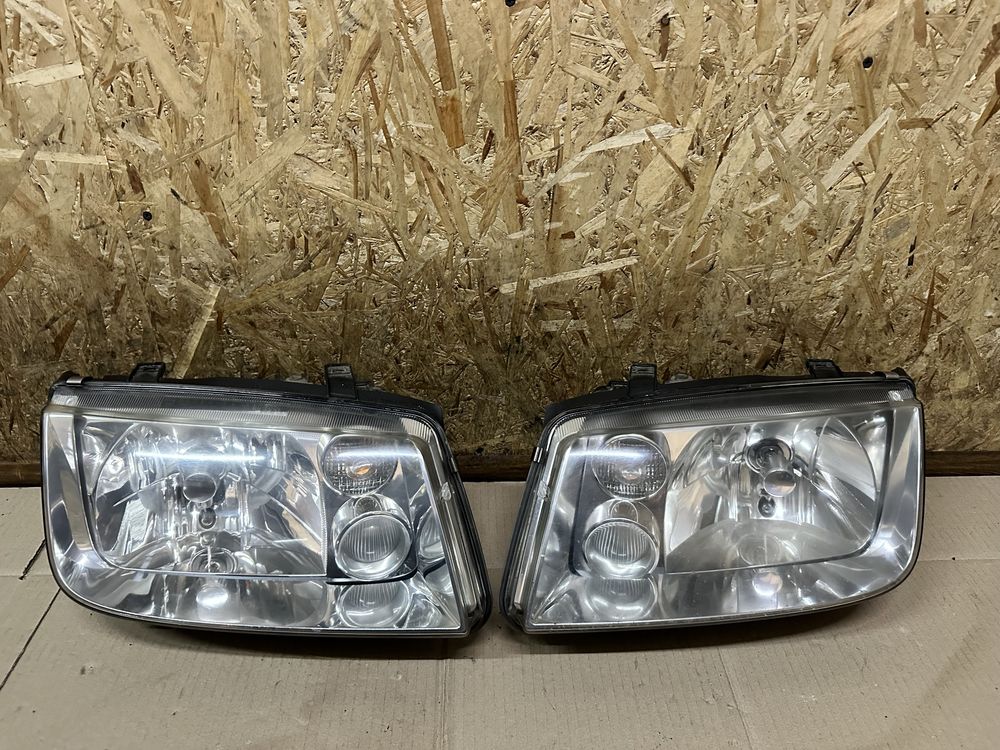 Передні фари Volkswagen Bora Фольксваген Бора 1998-2005 ціна за пару