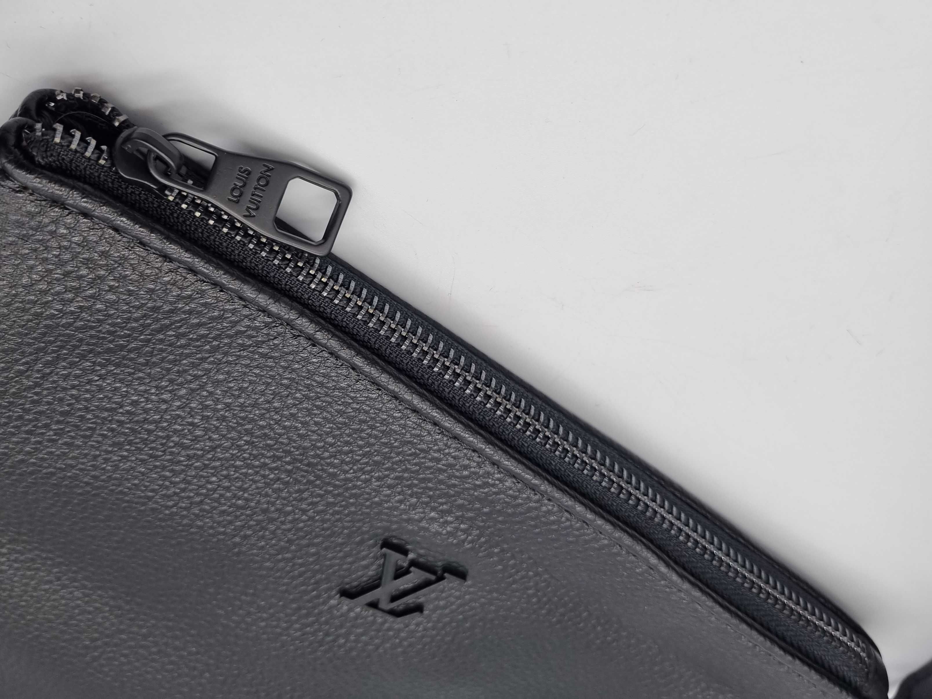 чоловіча сумка планшетка Louis Vuitton. Мужская сумка через плечо LV