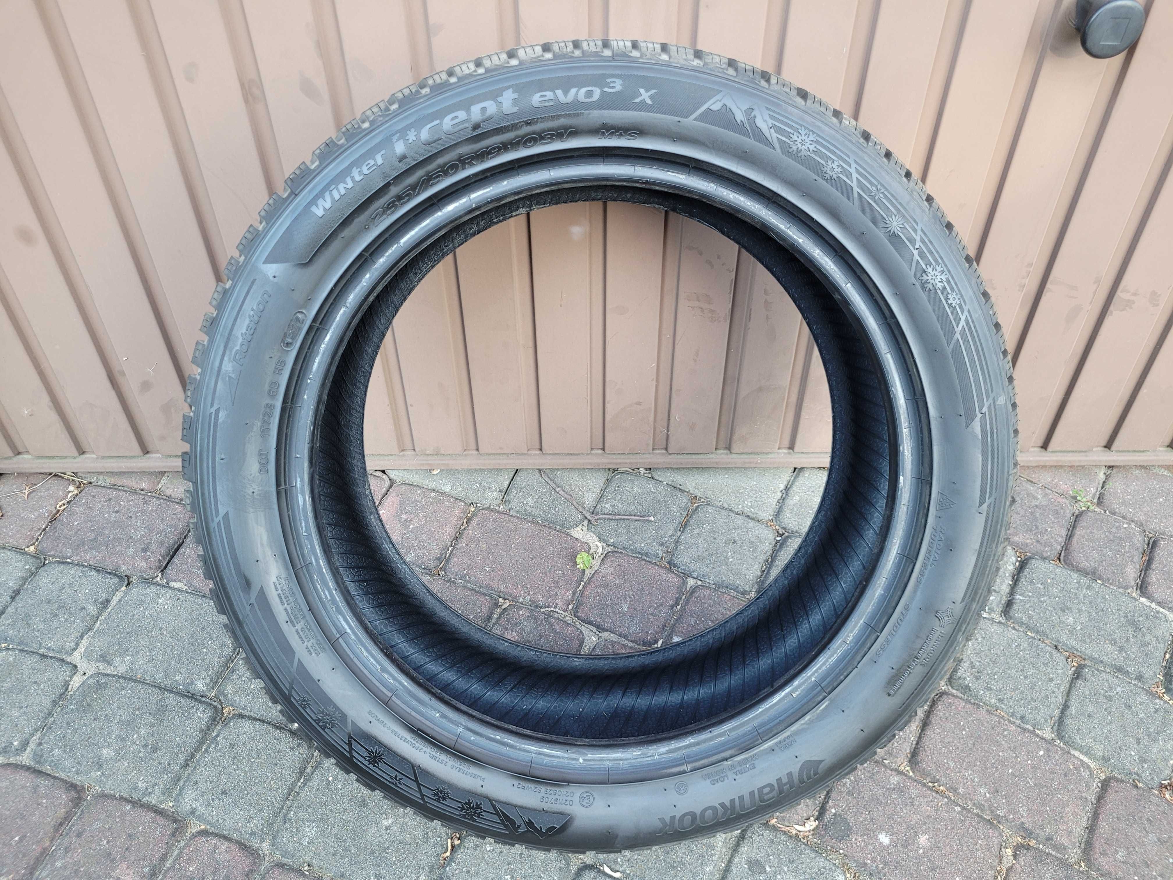 opony zimowe sprzedam 235/50R19 HANKOOK IDEALNE