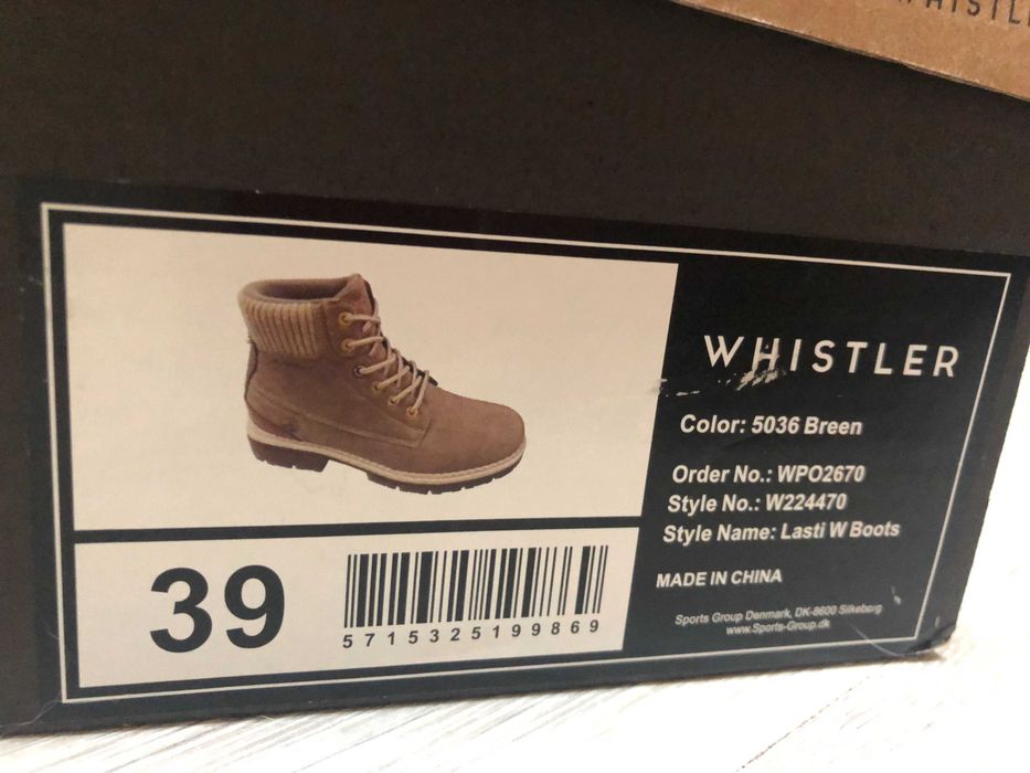 Продаю жіночі зимові черевики бежевого кольору, розмір 39.