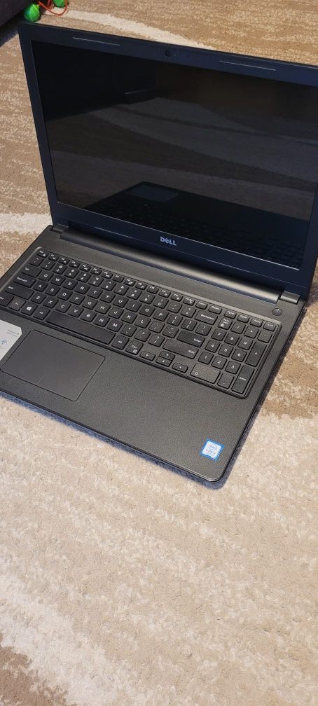 Laptop Dell inspiron 15 3000 series