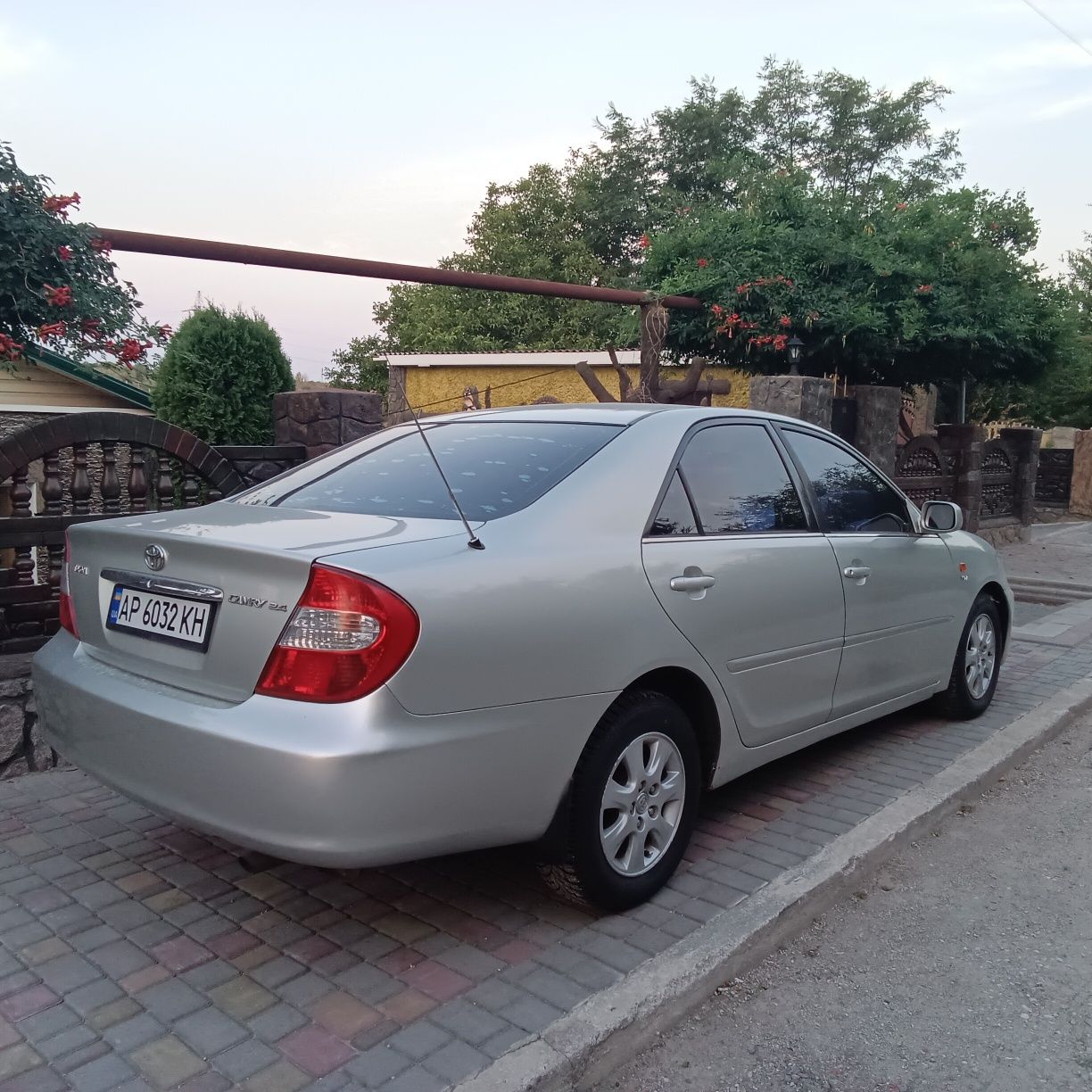 Toyota Camry 30  3600 $