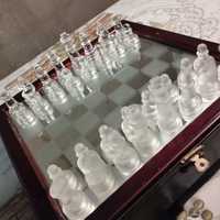 Стеклянные шахматы подарочные