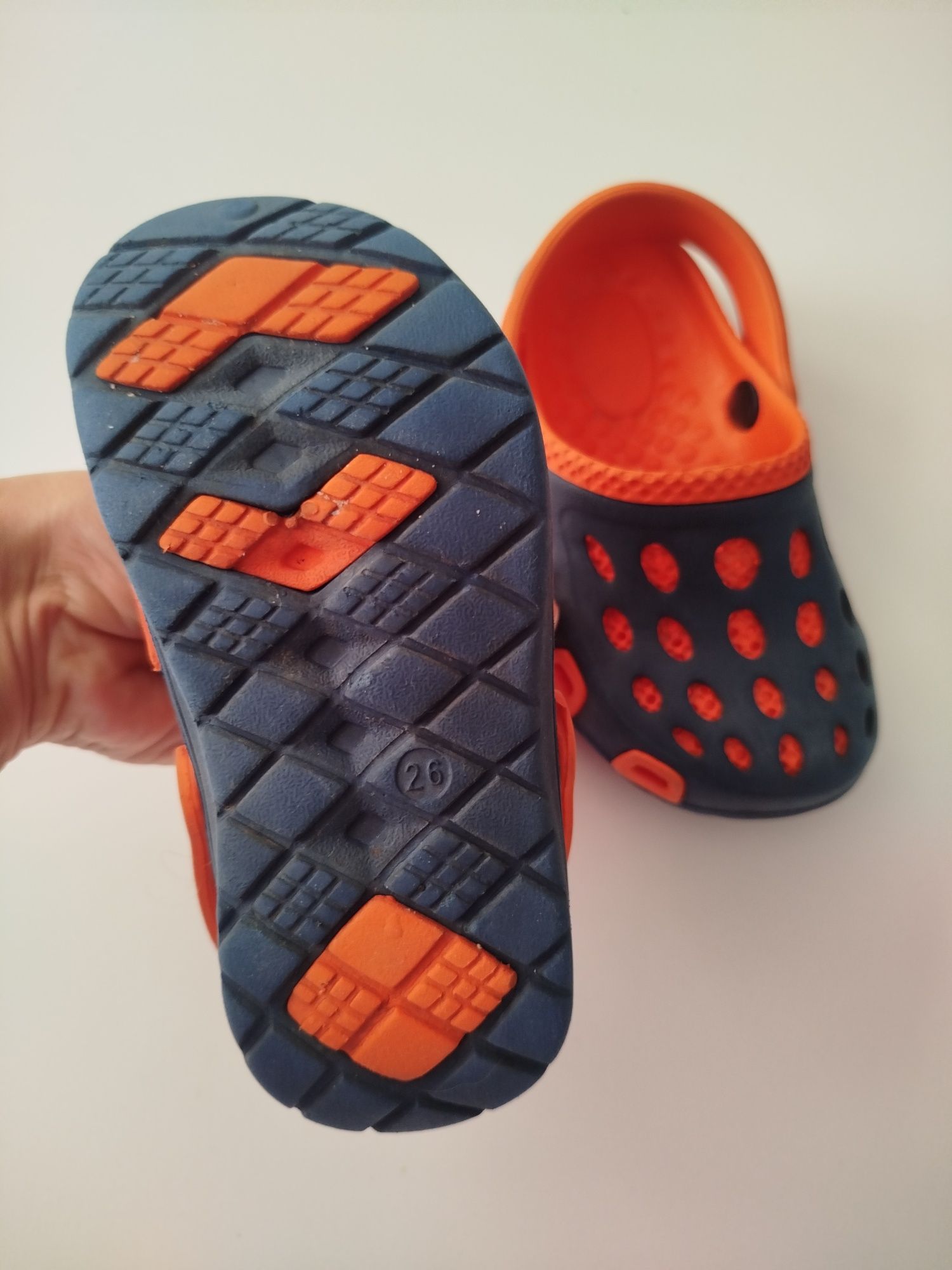 Crocsy granatowe
