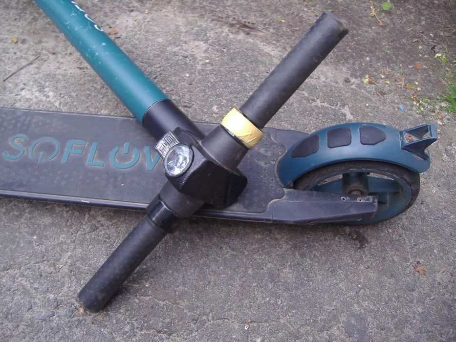 Электросамокат 36v (колеса 8" 200/50) привезен из Германии (рабочий)