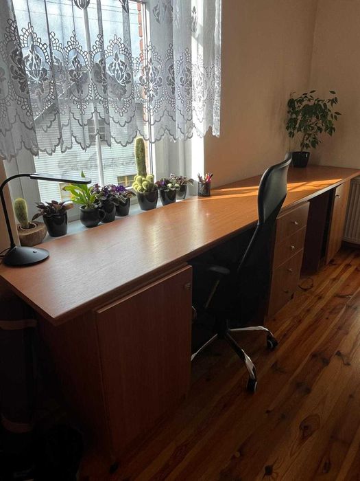 Biurko dwuosobowe, wykonane na wymiar