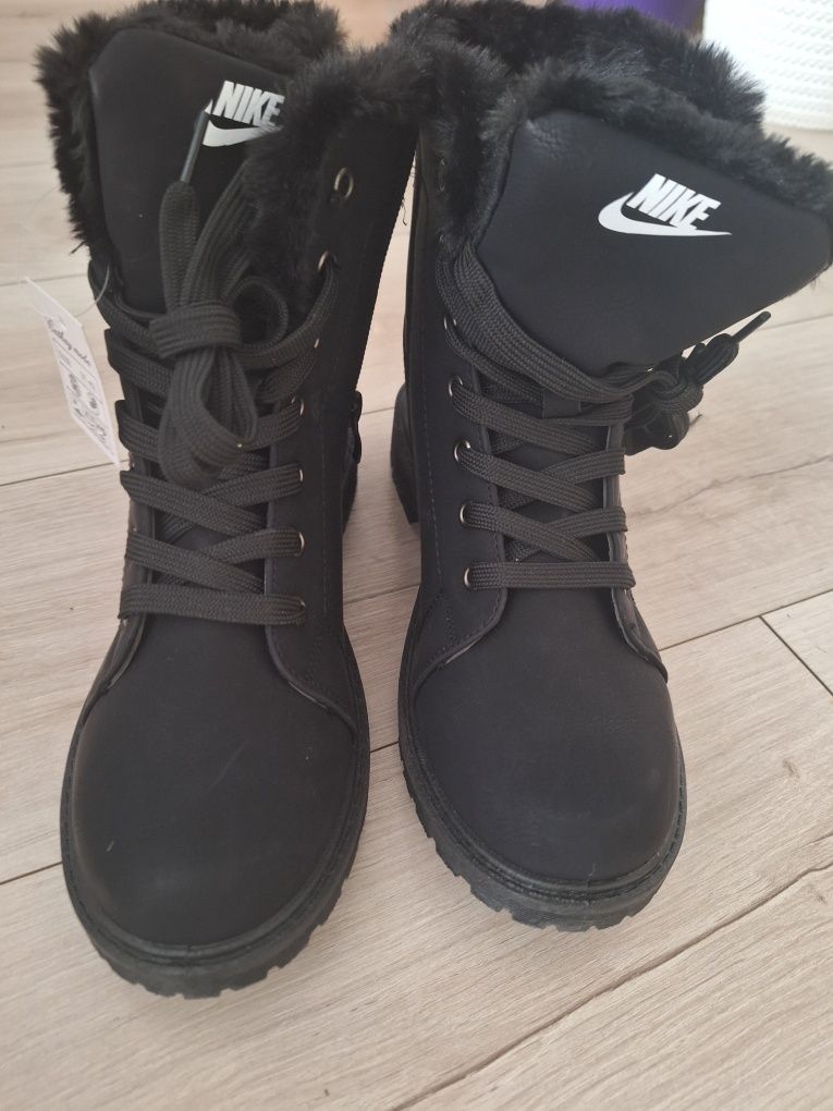 Buty damskie Nike 39- Wkładka 25 cm