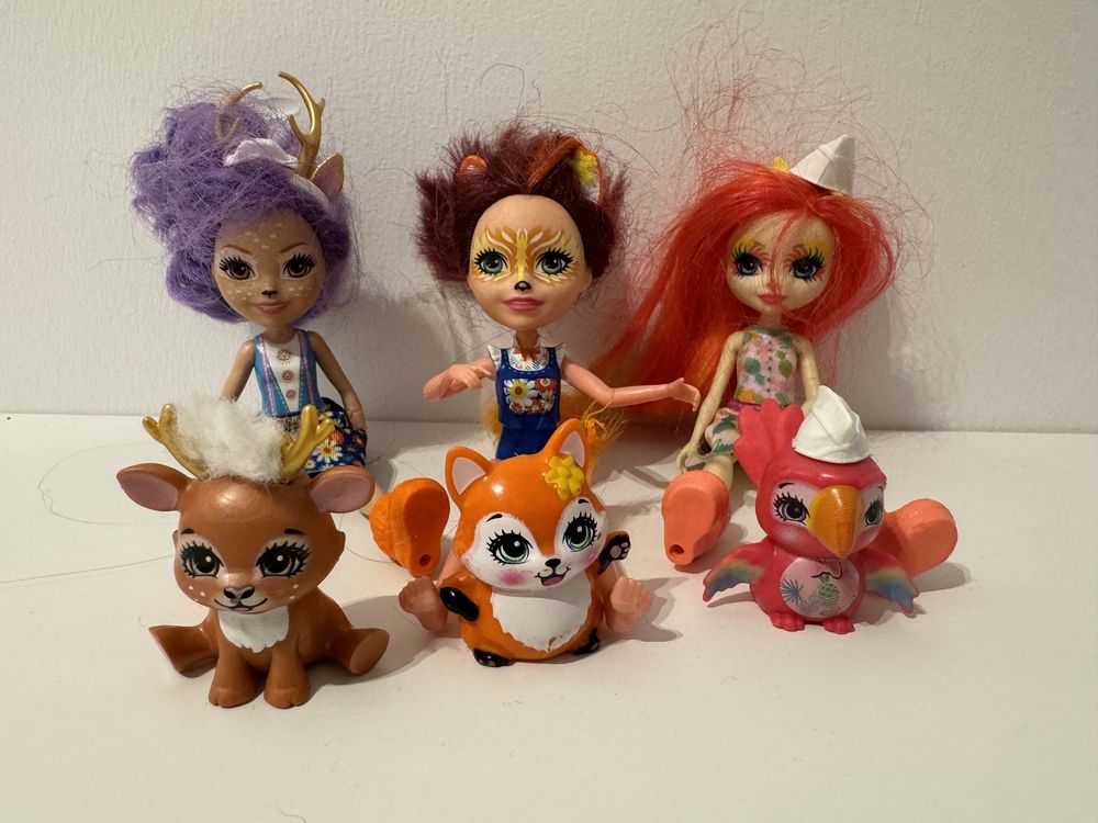Enchantimals kawiarenka + weterynarz + 3 postacie i 3 zwierzatka