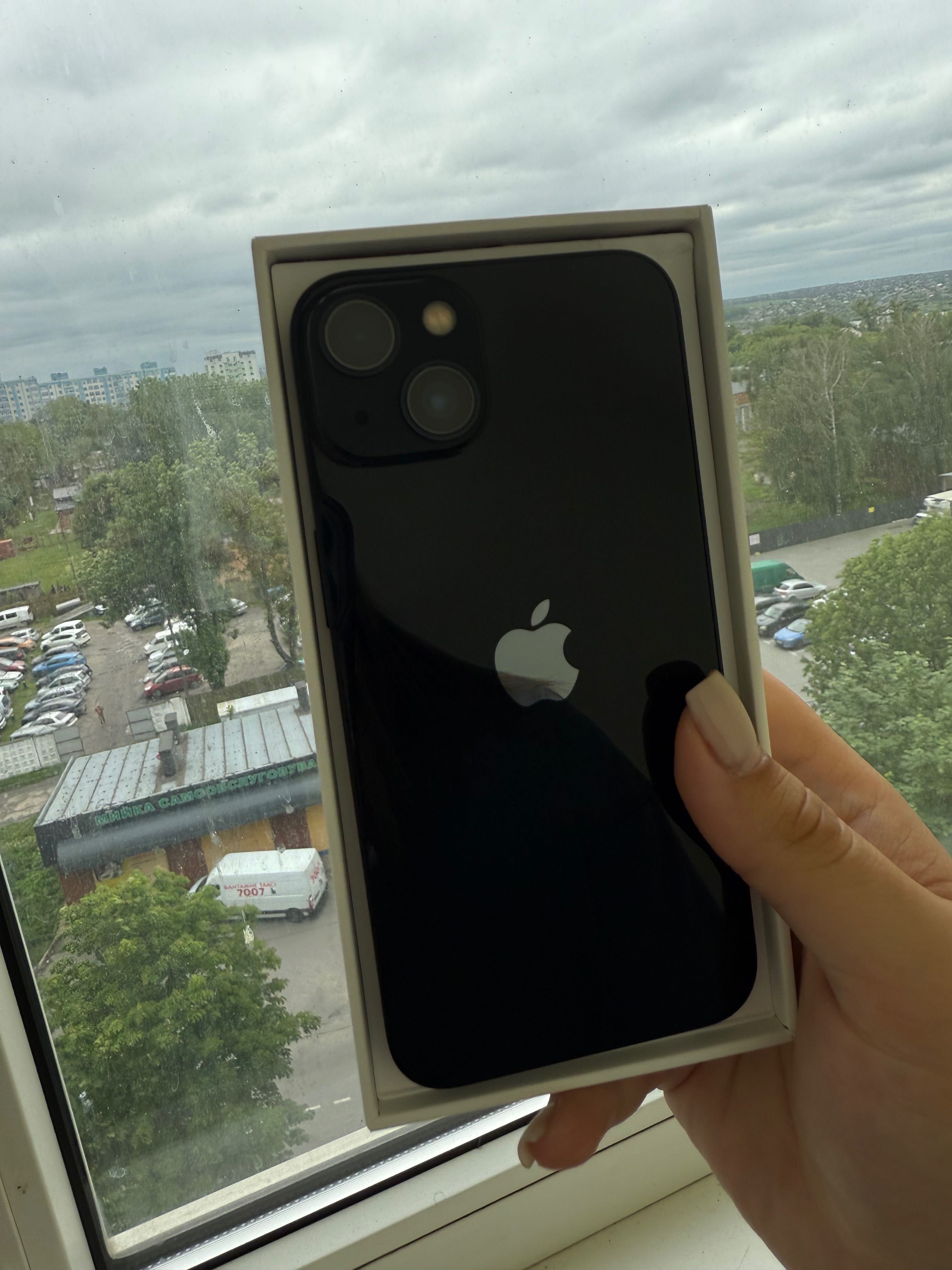 iPhone 13, 256гб