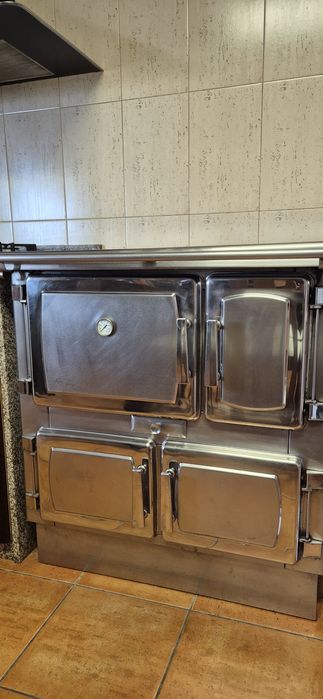 Vendo Fogão a Lenha