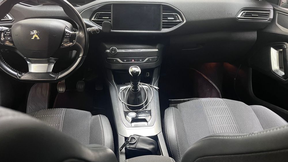 PEUGEOT 308 SW DE 2021