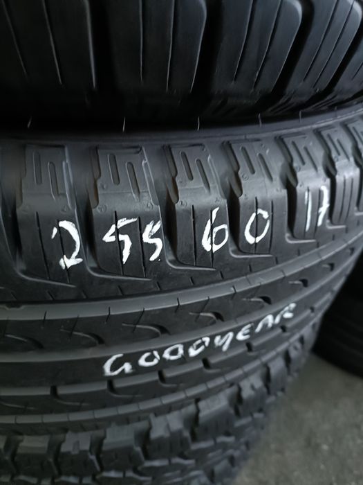 Pneus 255/60/17 SUV