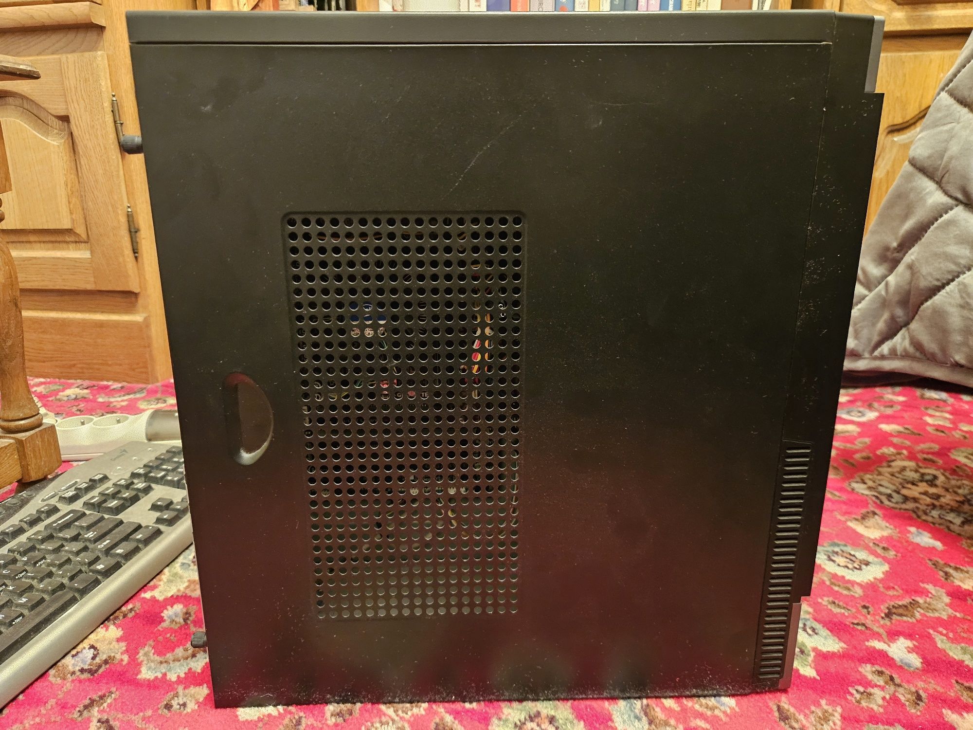 Komputer stacjonarny Pentium G3220, ddr3 1600mhz 4gb