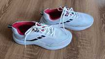Buty sportowe chłopięce ,rozm.39