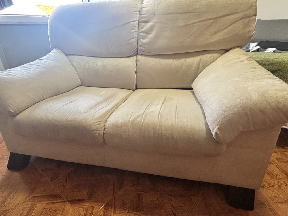 Sofa bege 2 pessoas