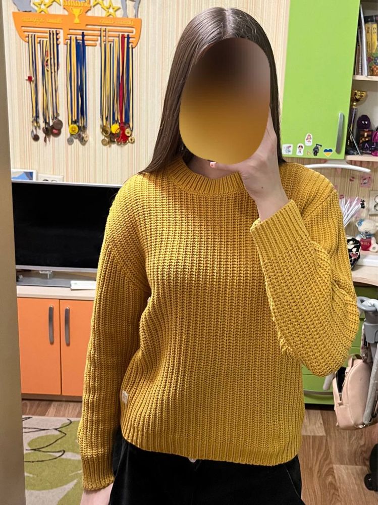 Светр дівчачий 152