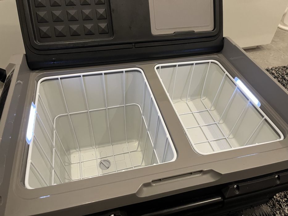 Arca  com bateria Dreiha 35l duas zona independentes