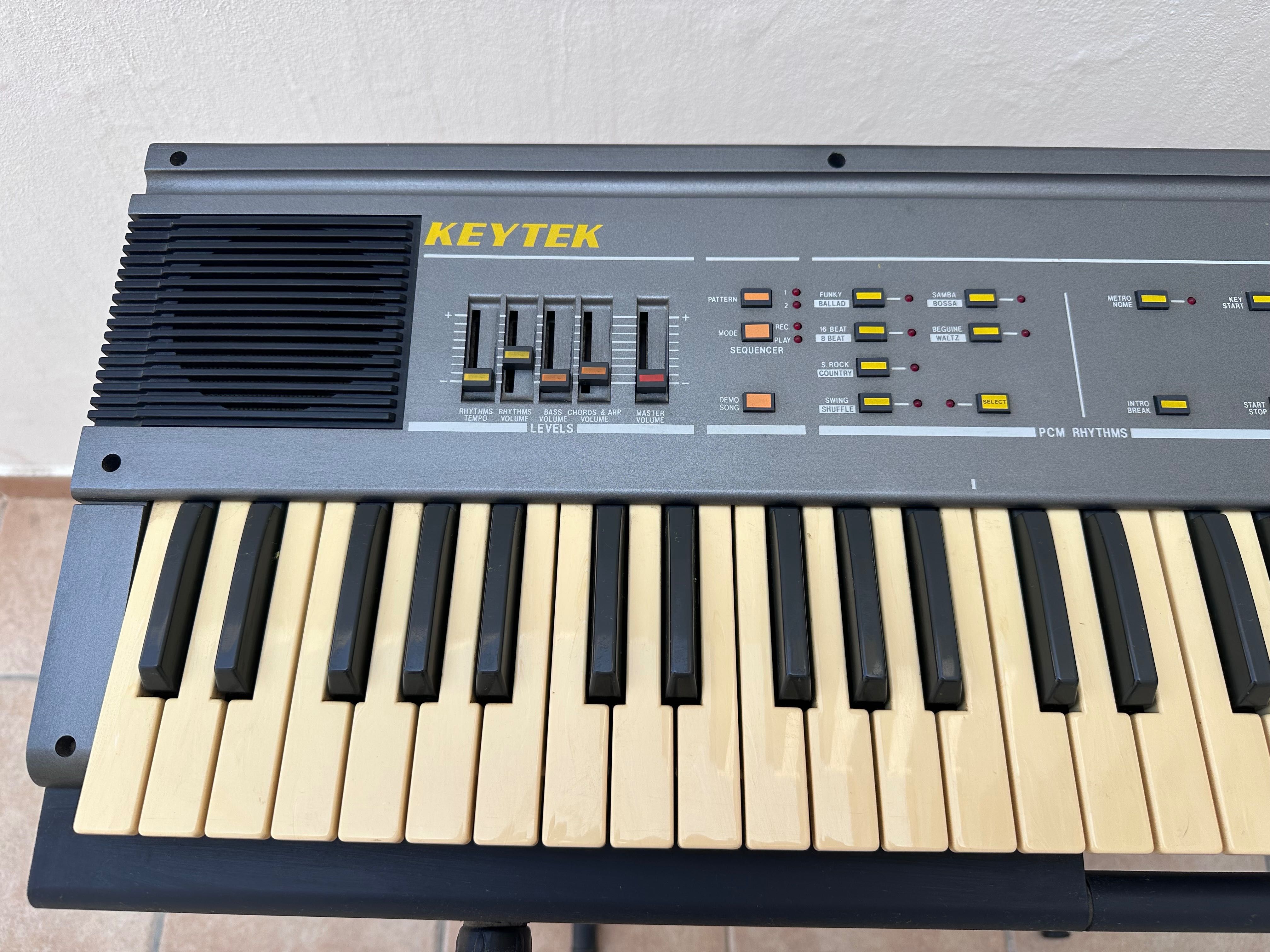 Teclado e Suporte