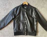 Casaco - bomber jacket da Pull & Bear.