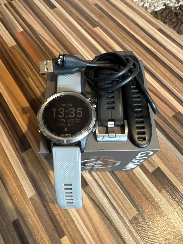 Zegarek Garmin 5 Plus