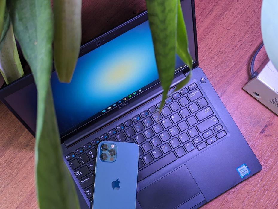 Ноутбук DELL Latitude 7390 13.3" Full HD i5-8250U 16GB 256GB