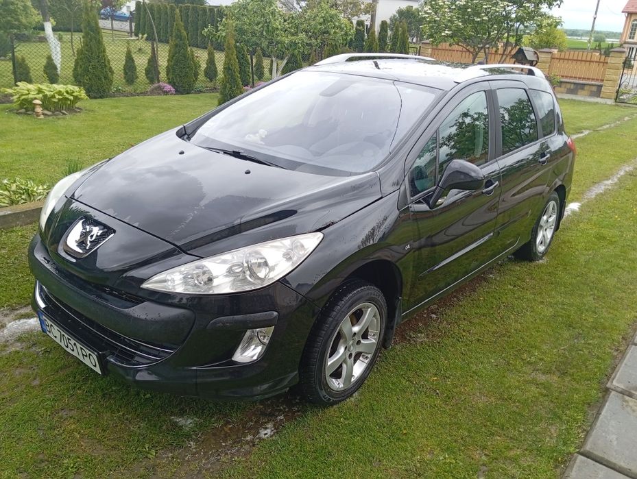 Продам причина продажі виїзд закордон