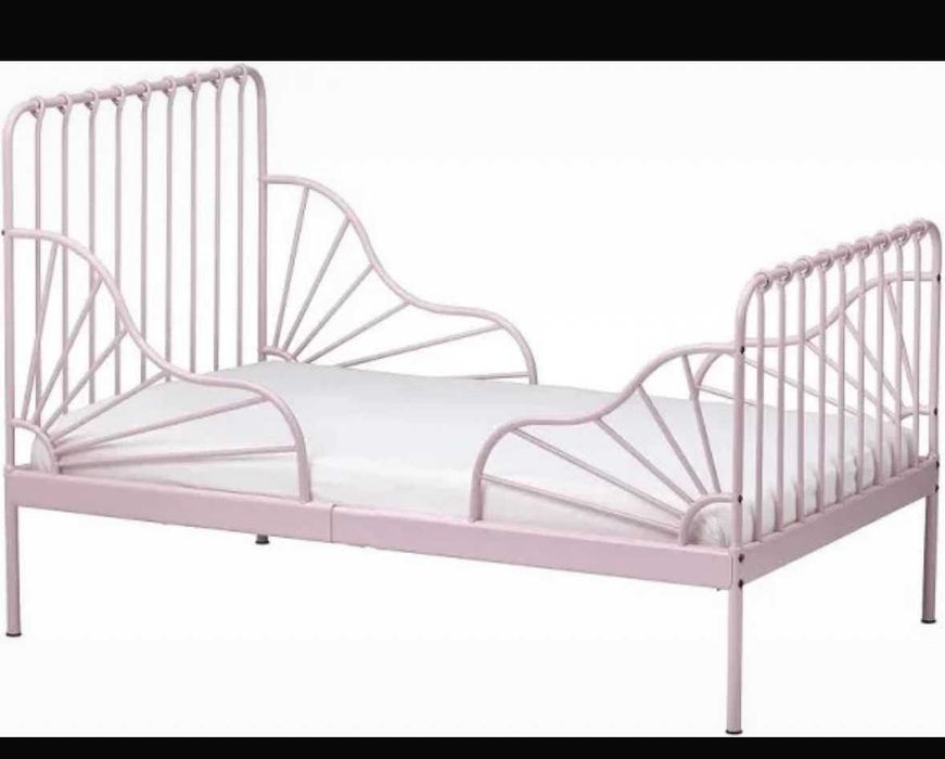 Cama IKEA rosa Nova com colchão