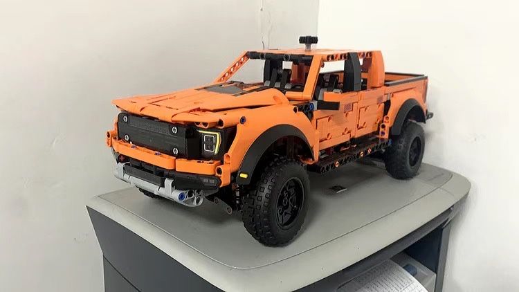 Конструктор Lego Technic Ford F-150 Raptor,новый в коробке,лего форд