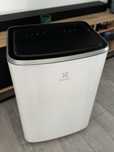 Klimatyzator przenośny Electrolux EXP34U338HW