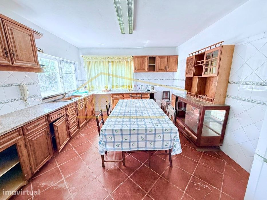 Moradia com Terreno em Tomar - Oportunidade Única!