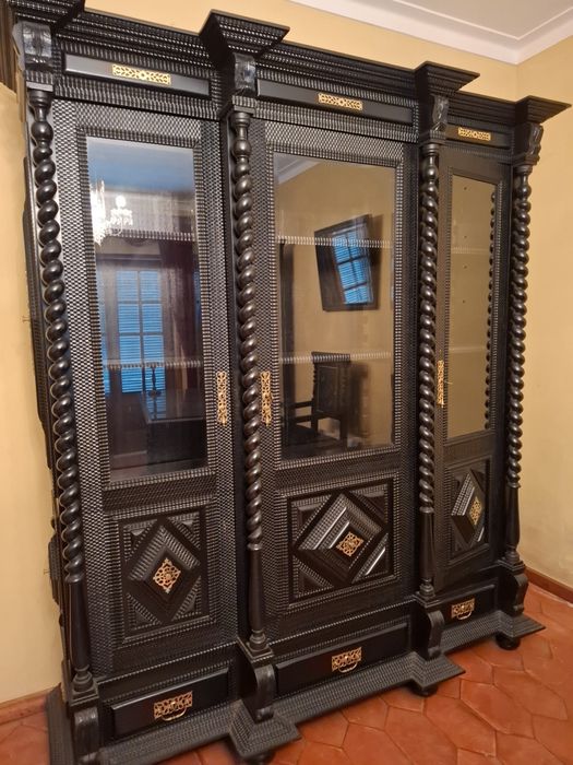 Mobília escritório  Torcidos e Tremidos