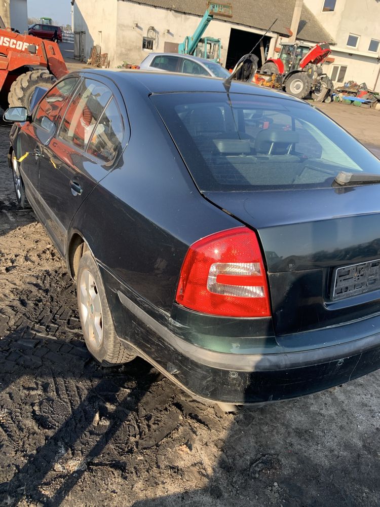 Skoda octavia 1.6 uszkodzona