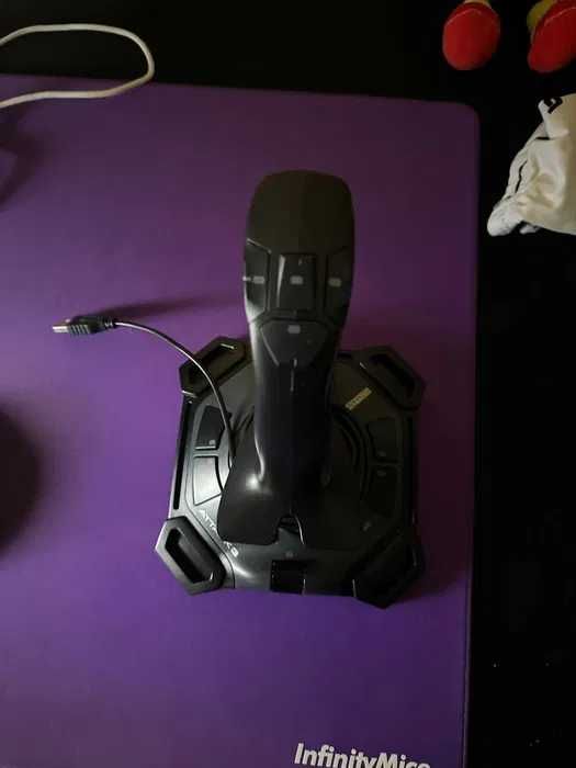 Joystick Logitech Attack 3 | USB | Perfeito para Simuladores