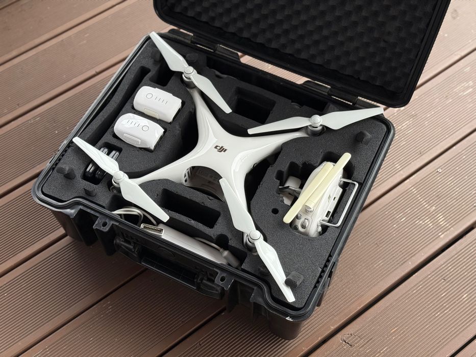 Dron DJI Phantom 4 Pro, zestaw, super stan