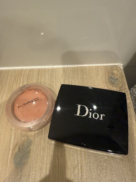 Roze dior i mac roz do policzow