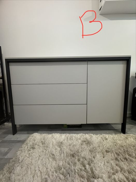 Dwie jasno szare komody