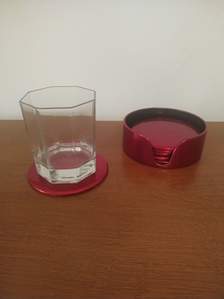 Porta copos vermelho metalizado
