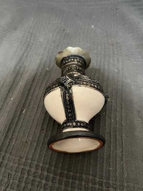 Porta vela antigo com estanho trabalhado