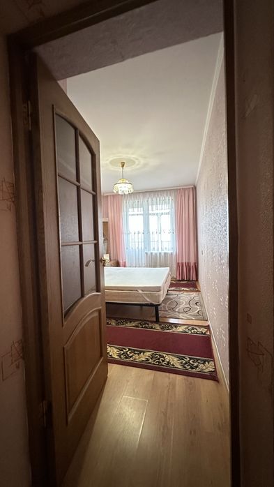 Продаж 3к поруч з центром міста . Міська лікарня