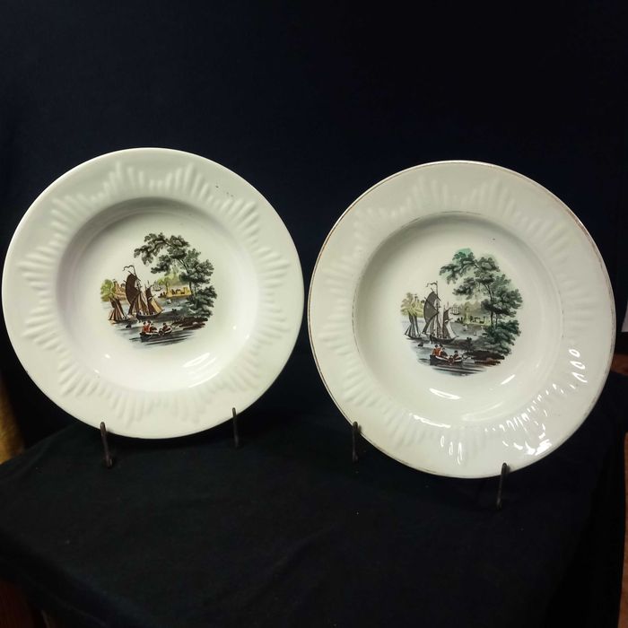 Par pratos fundos Sacavem séc XIX