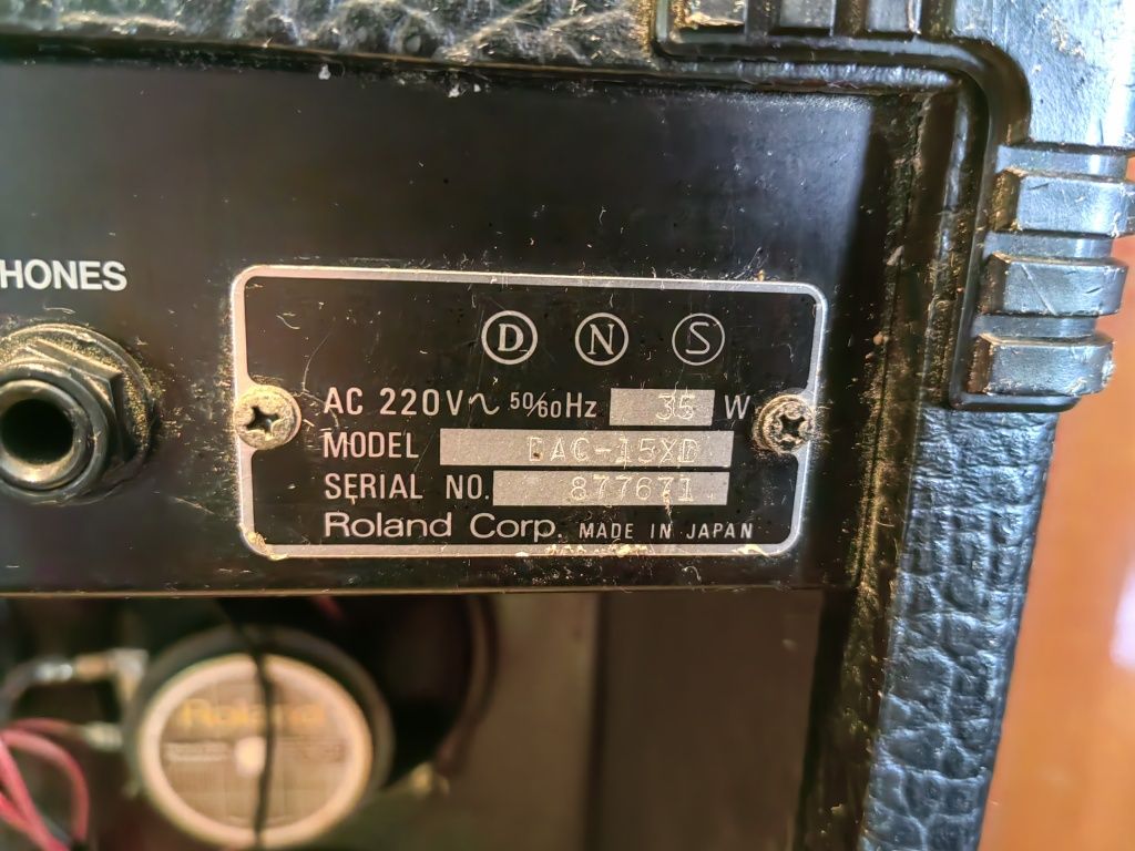 Wzmacniacz gitarowy typu combo Roland DAC-15XD