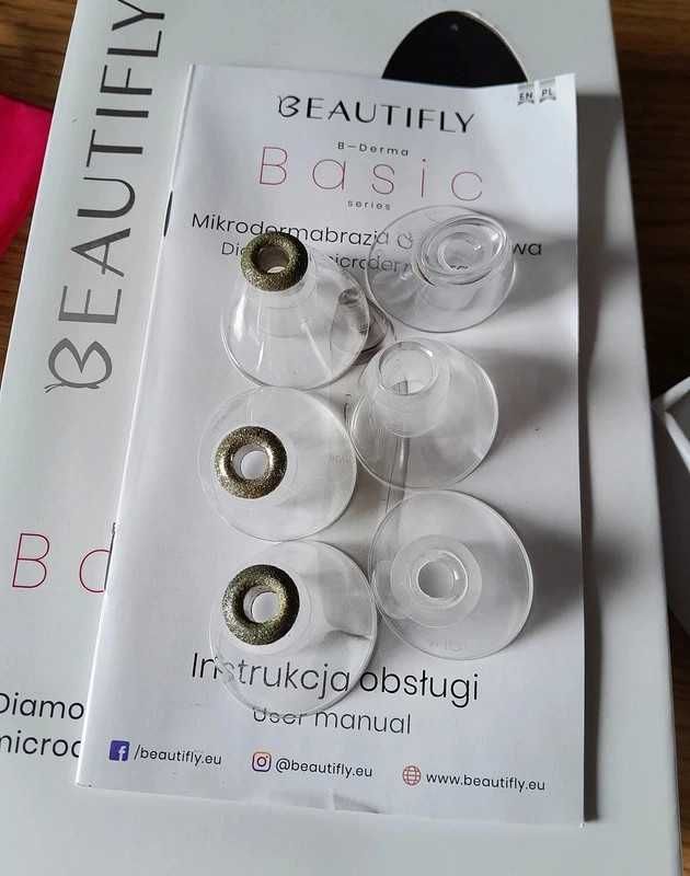 Urządzenie do domowej mikrodermabrazji diamentowej Beautifly