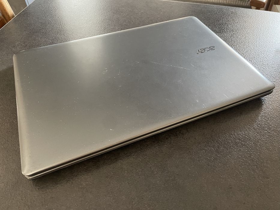 Ноутбук Acer Aspire E1 V5WE2