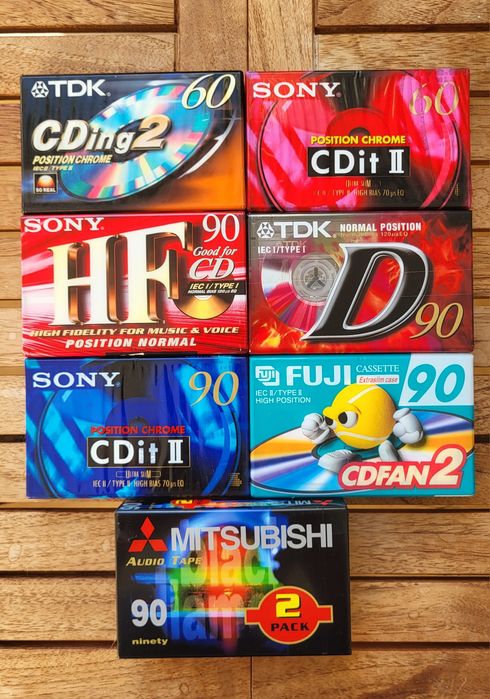 Várias CASSETTES Novas