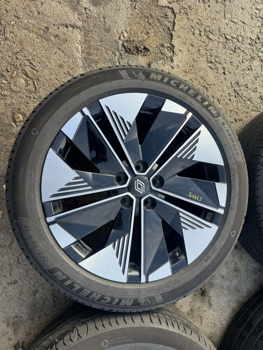 RENAULT Scenic E-Tech V 5 Koła alu felgi 205/55 R 19  403002,266R